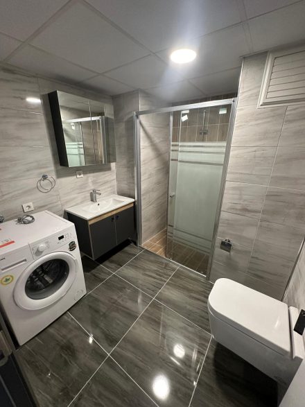 Hendek kiralık dairelerimizde ev konforunda bir deneyim için modern mutfak olanakları.